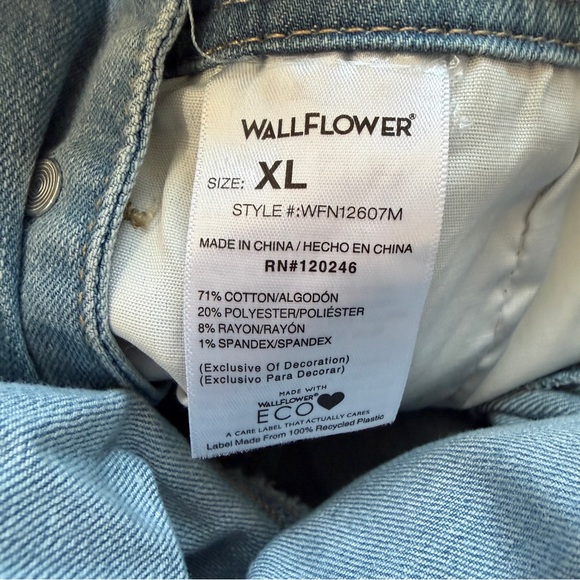 Wallflower Womens Distressed Denim Overalls Shortalls XL Blue Hipster Festival - Picture 7 of 8